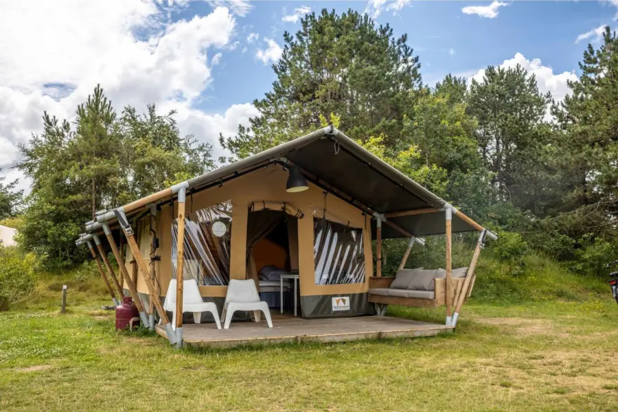 Safari escape lodge buitenkant duinoord ameland