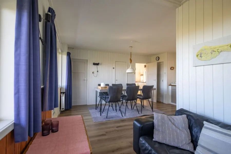 Midgaard woon eetkamer