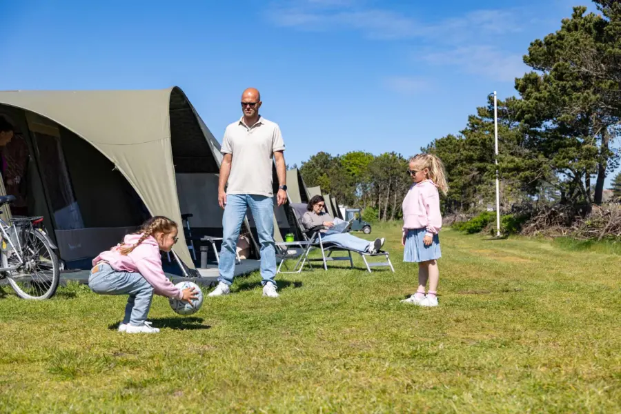 Glamlodge tent gezin spelen