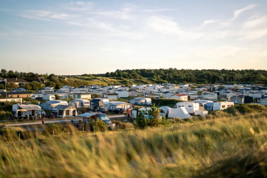Camperplaatsen chalets overzicht Strandcamping Ameland