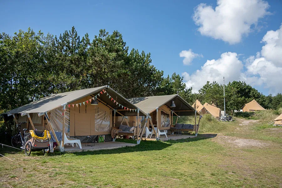 Mietzelte glamping holland direkt am strand